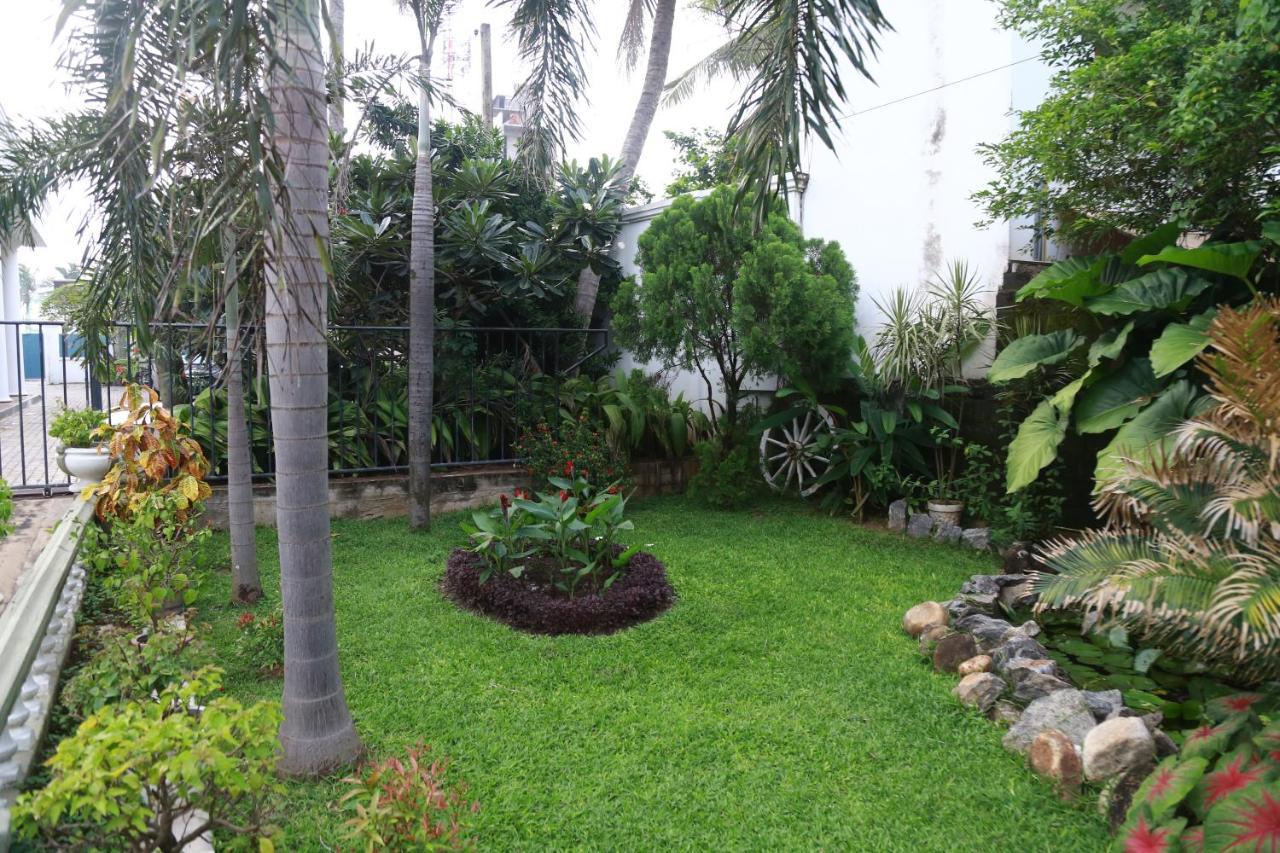 The Branch B&B Negombo Exteriör bild